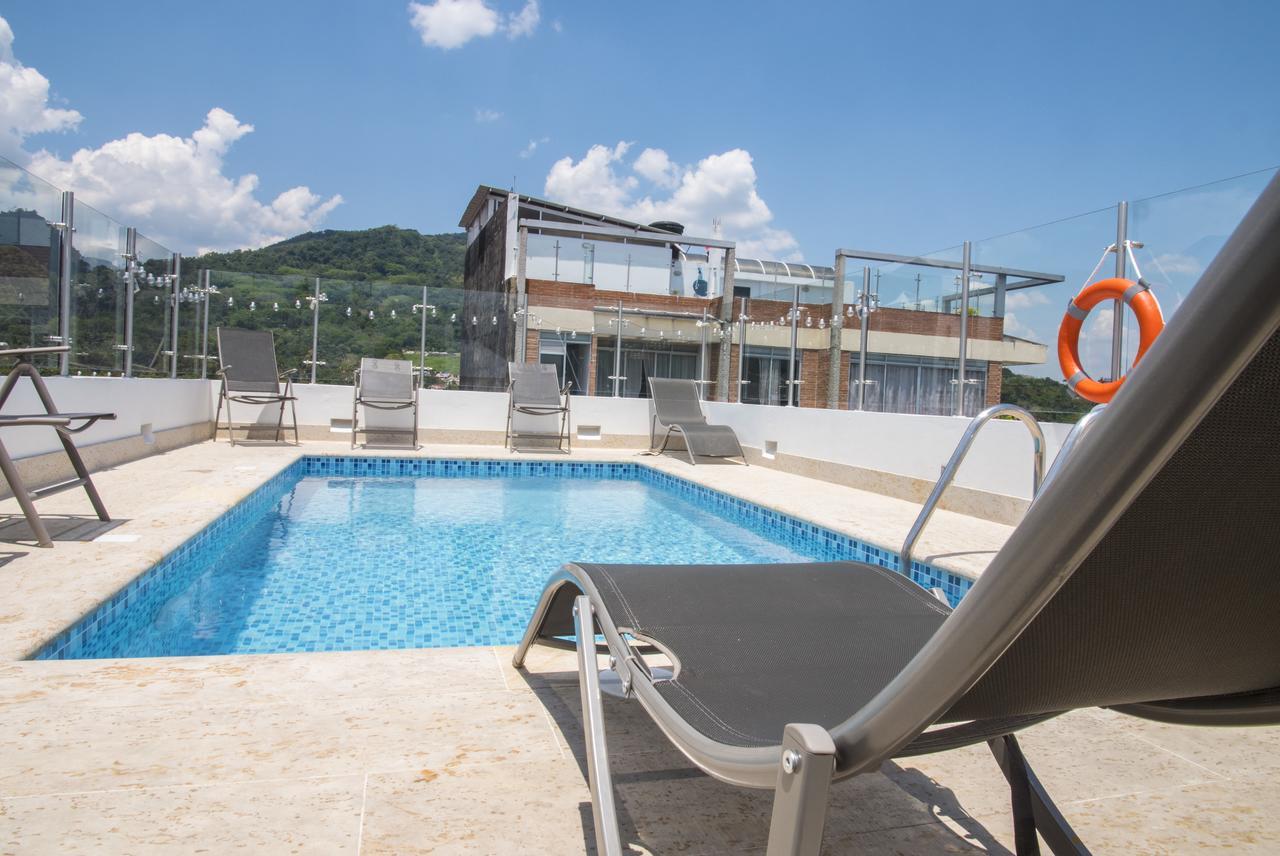Hotel Grand H&R Villeta Kültér fotó